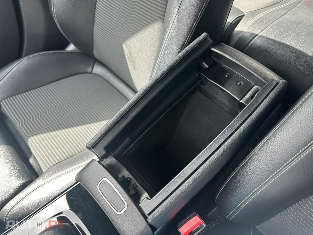 Mercedes-Benz CLA 180 Cla 180d  Aut.
