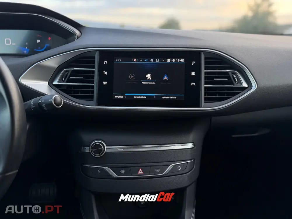 Peugeot 308 1.2 PureTech Allure EAT8