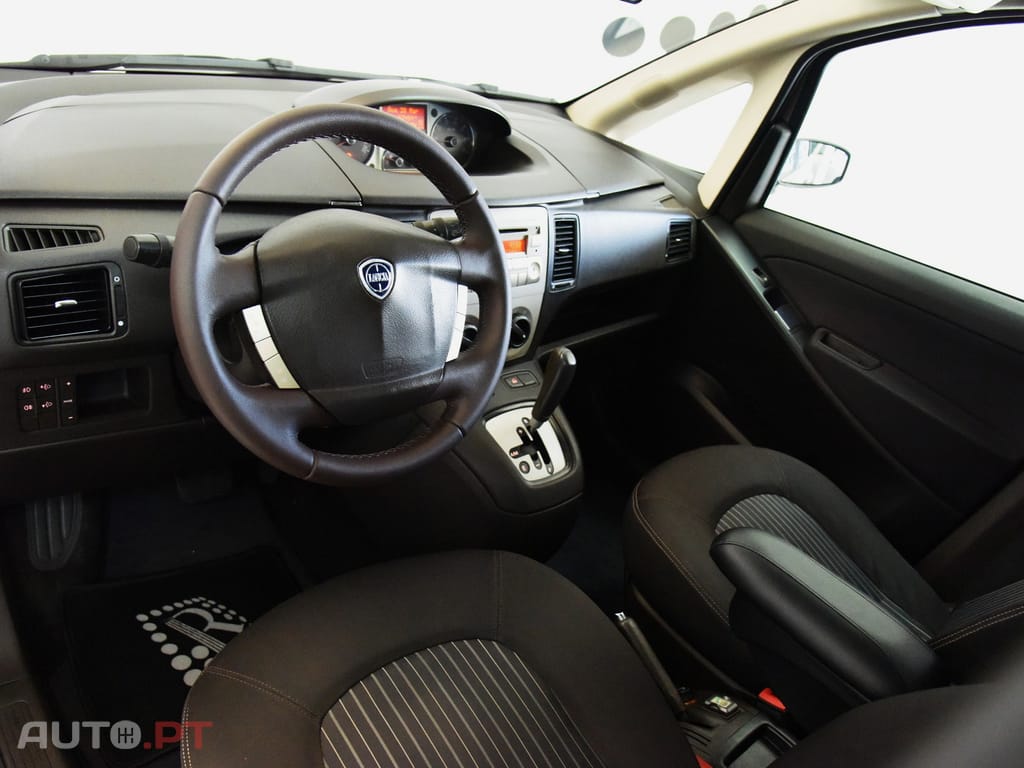 Lancia Musa 1.3 16V M-jet Platino DFN