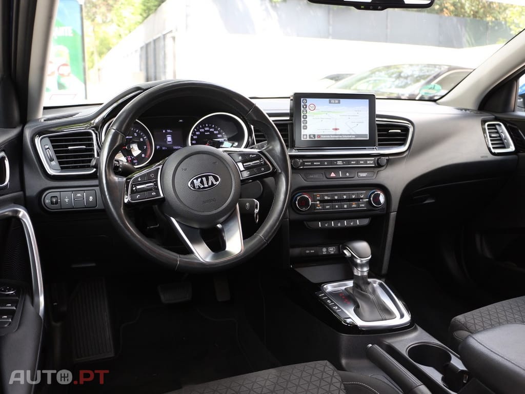 Kia Ceed 1.4 T-GDI TX+SRF 7DCT