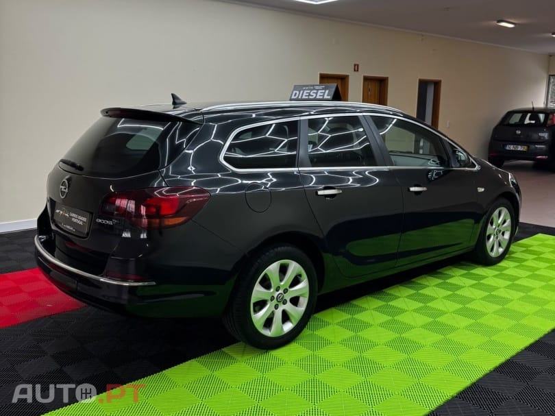 Opel Astra Sports Tourer 1.7 CDTI DPF ecoFLEX S&S Design Edition