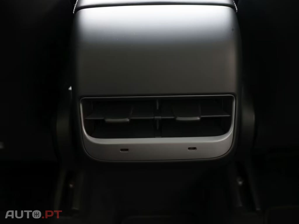 Tesla Model Y Performance Dual Motor AWD I.V.A DEDUTIVEL 