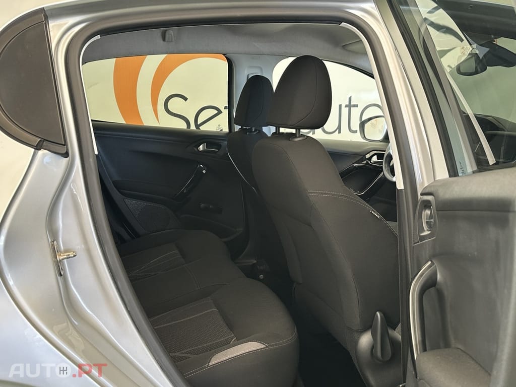 Peugeot 208 1.2 VTi Active