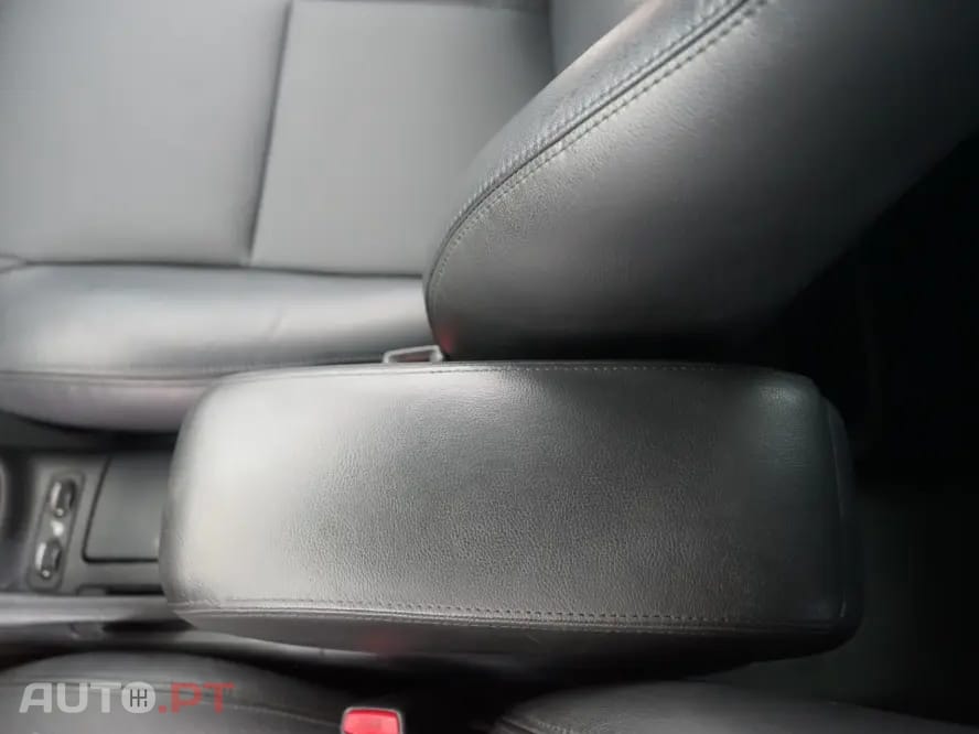 Toyota Avensis 2.0 D-4D Exclusive