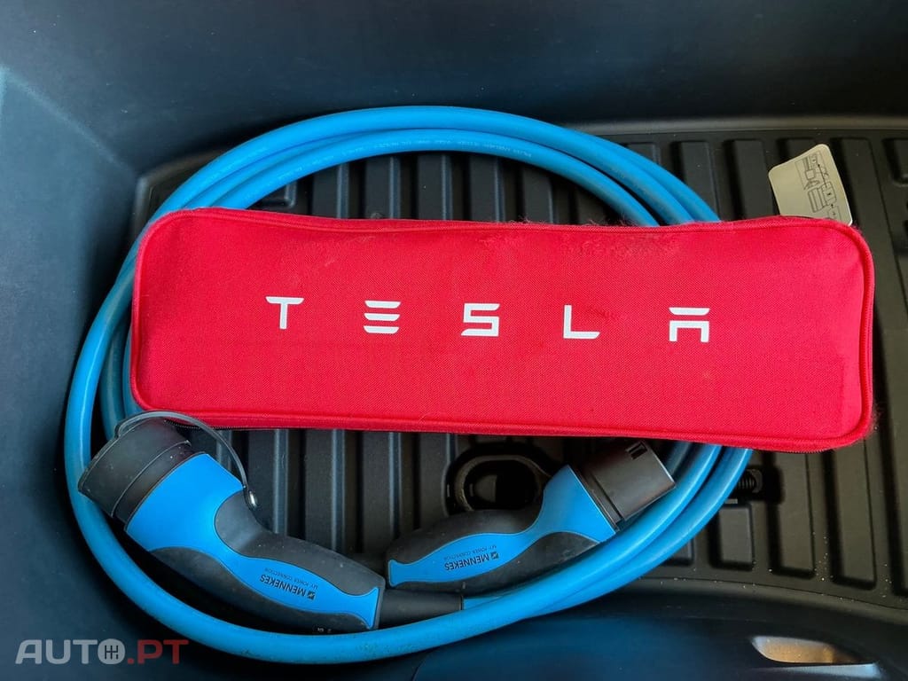 Tesla Model 3 Standard Range Plus RWD