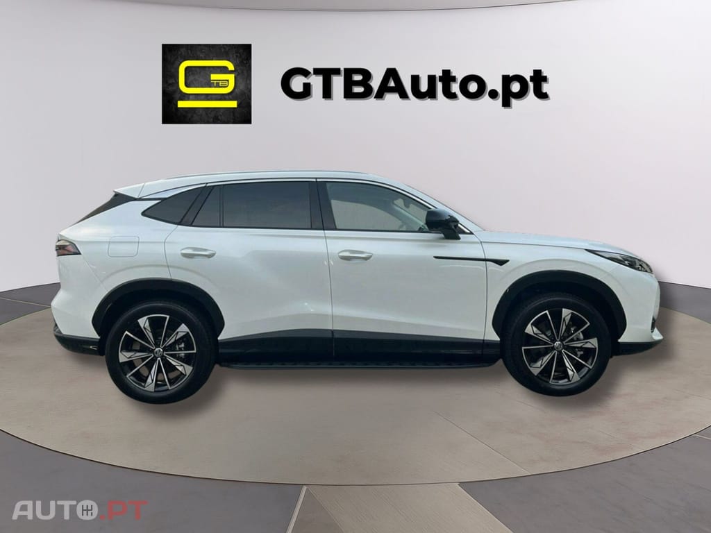 MG EHS I.V.A DEDUTIVEL PHEV LUX MY24 360°