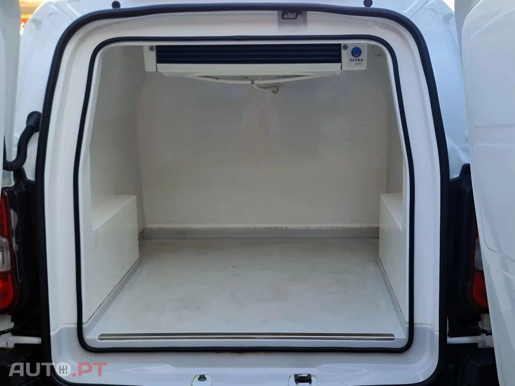 Peugeot Partner FRIGORIFIQUE 650 KG BLUEHDI 75 BVM5 PRO