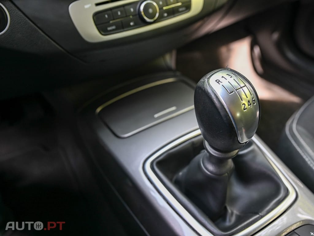 Renault Laguna Break 2.0 dCi Dynamique S 120g