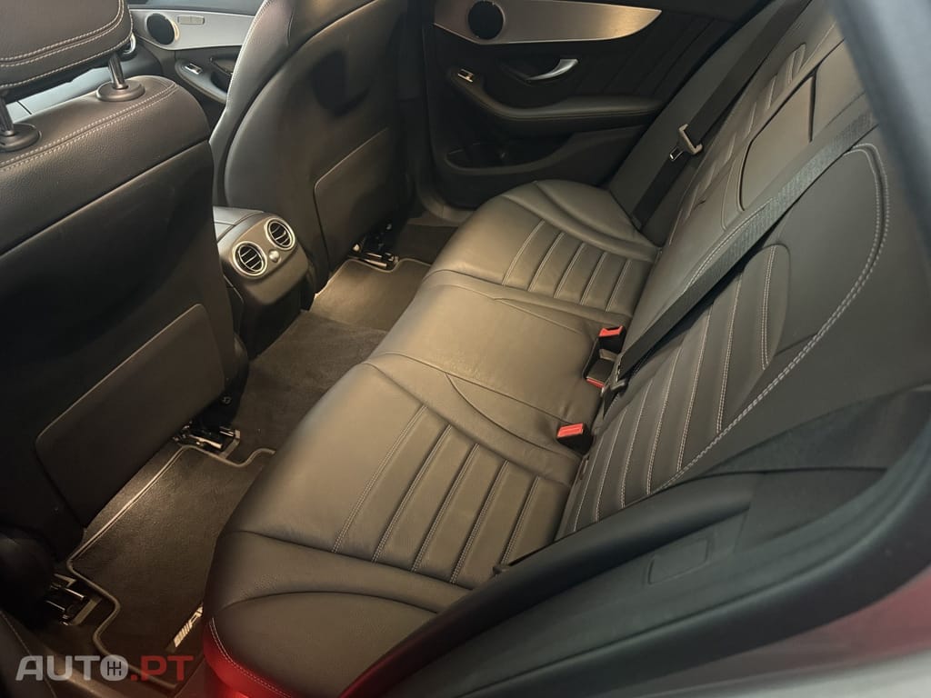 Mercedes-Benz C 300 de AMG Line