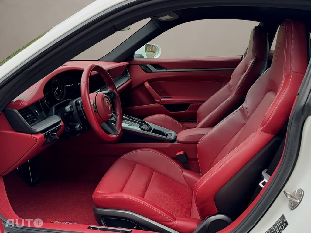 Porsche 911 Carrera