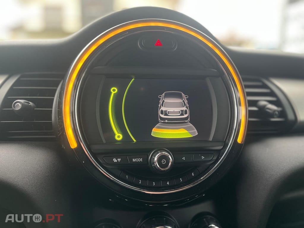 MINI Cooper Cooper D