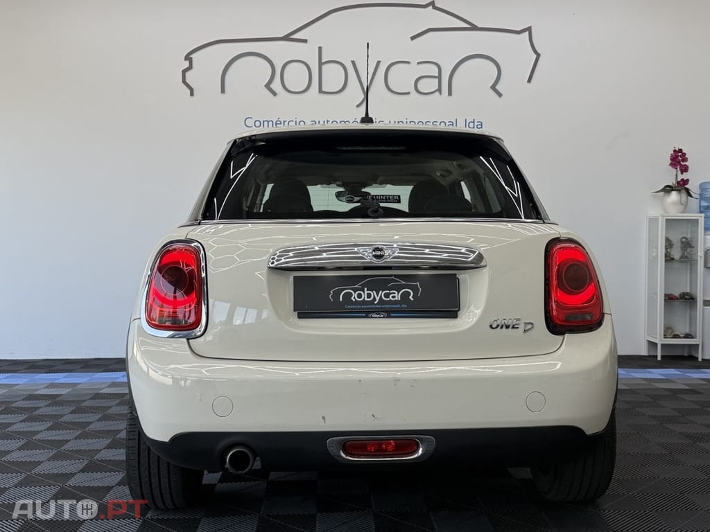 MINI Cooper One D