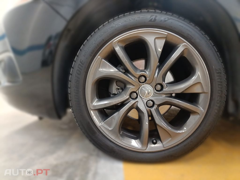 Citroen DS4 1.6 e-HDi So Chic CVP6