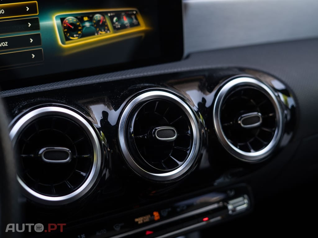Mercedes-Benz A 160 AMG Line
