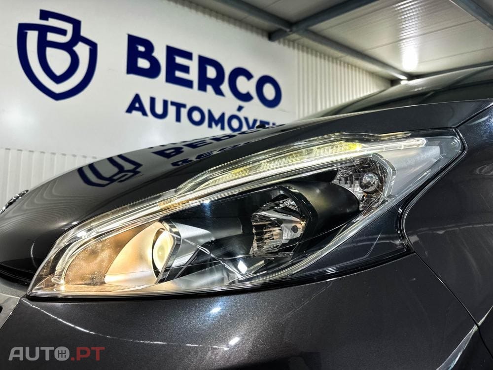 Peugeot 208 1.2 PureTech Allure