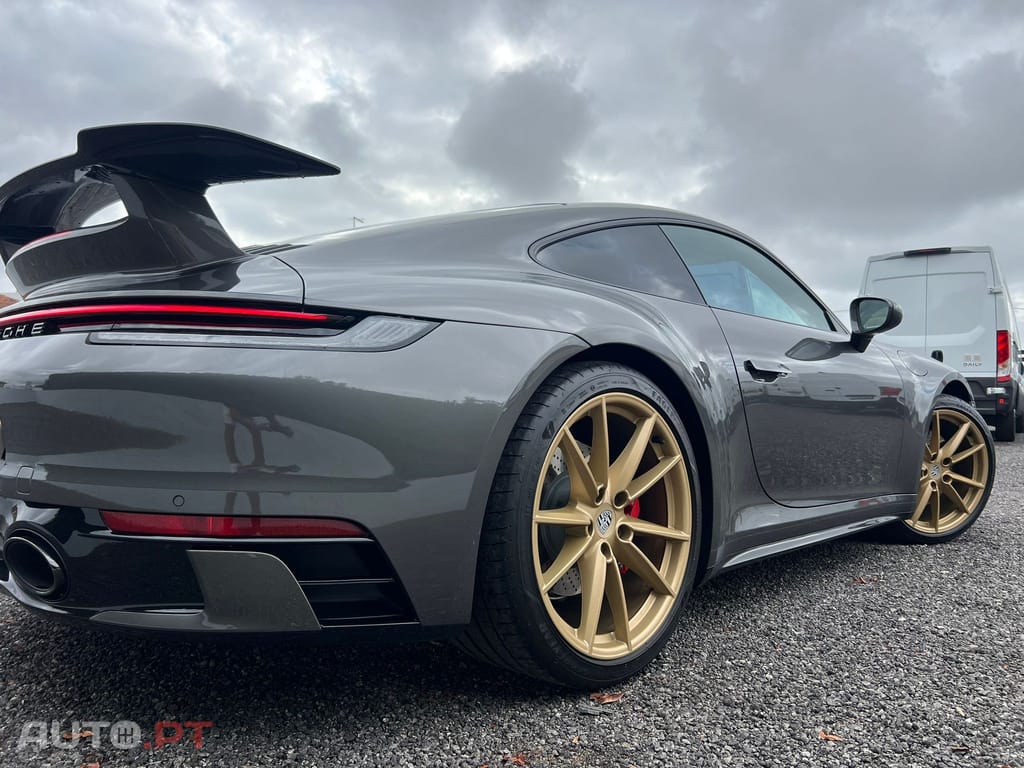 Porsche 911 Carrera 2 S PDK