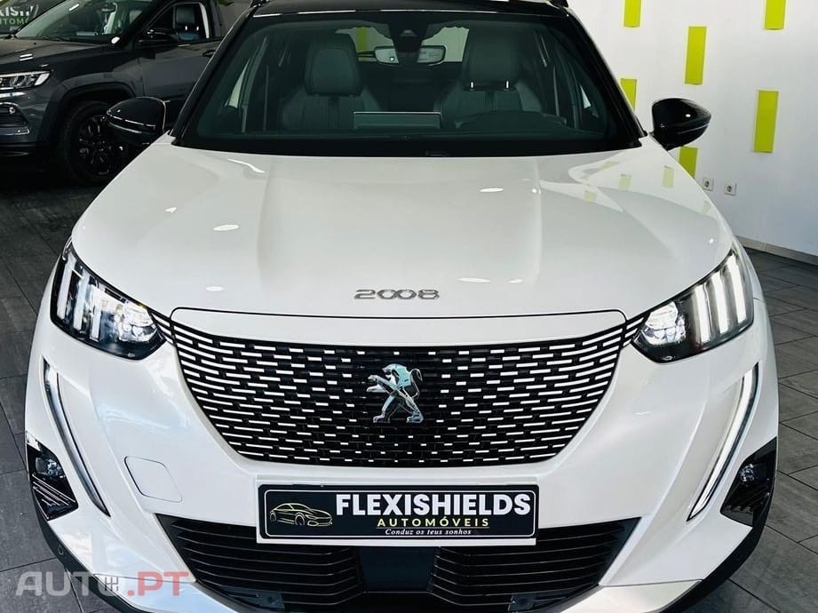 Peugeot E-2008 GT
