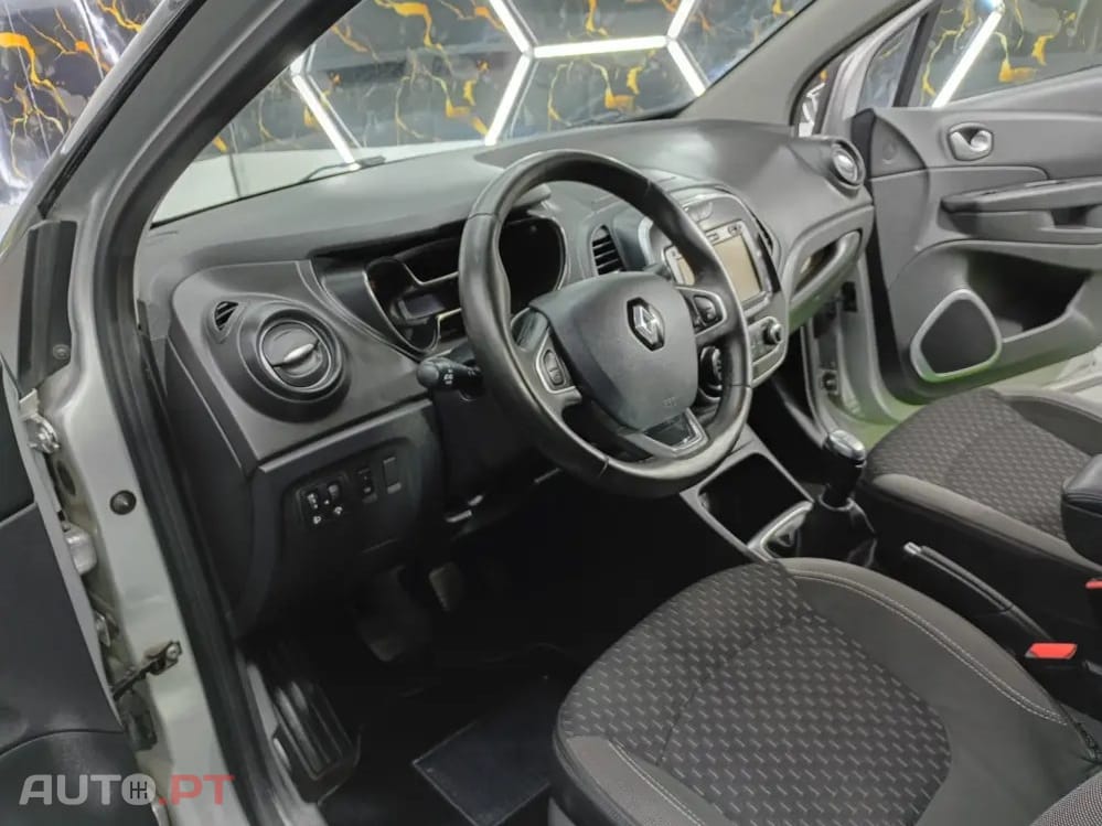 Renault Captur 0.9 TCE Exclusive