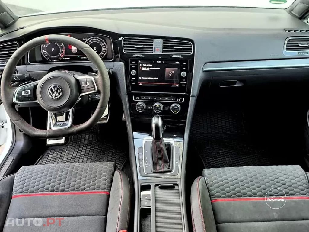 Volkswagen Golf 2.0 TSI GTI Performance