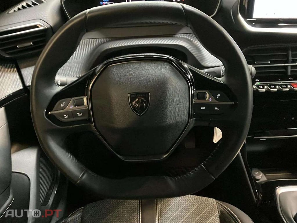 Peugeot 2008 1.2 PureTech Allure