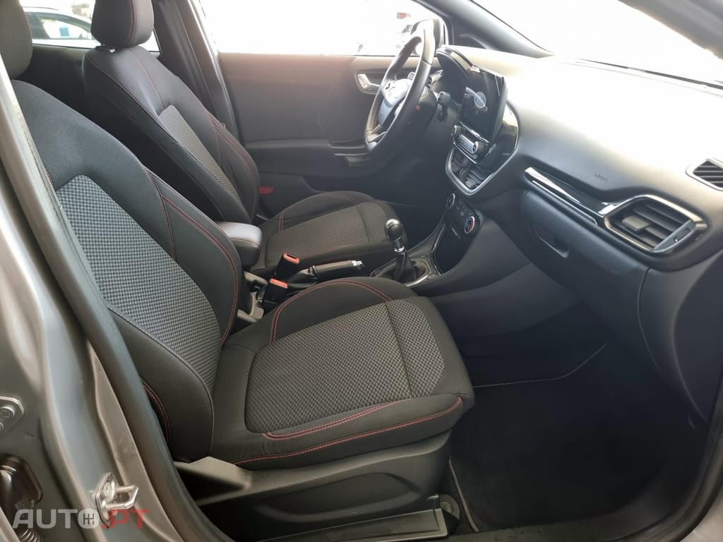 Ford Puma 1.0 EcoBoost MHEV ST-Line Design