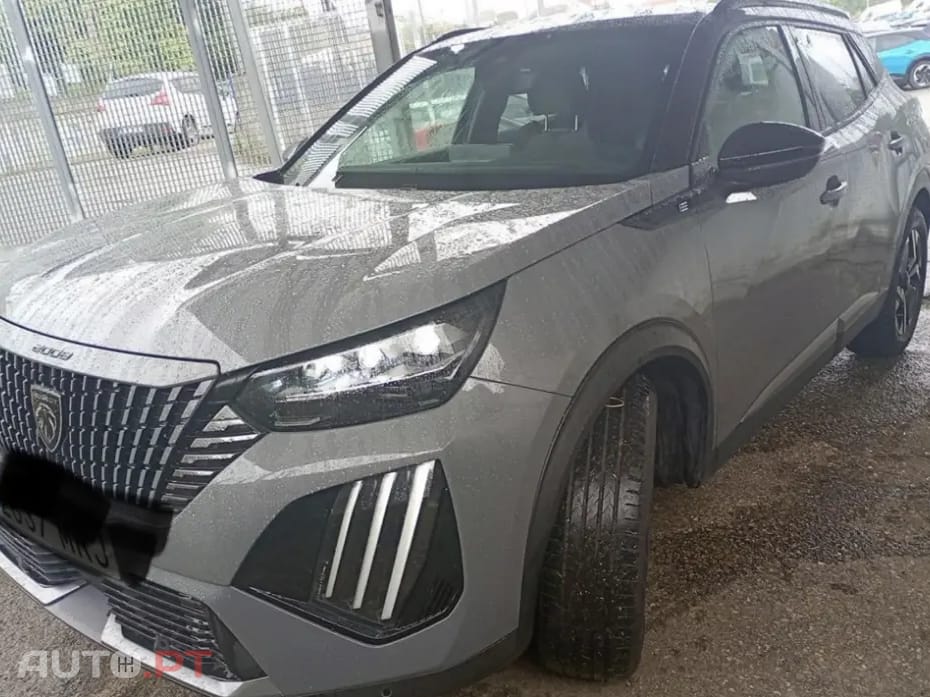 Peugeot E-2008 50 kWh GT