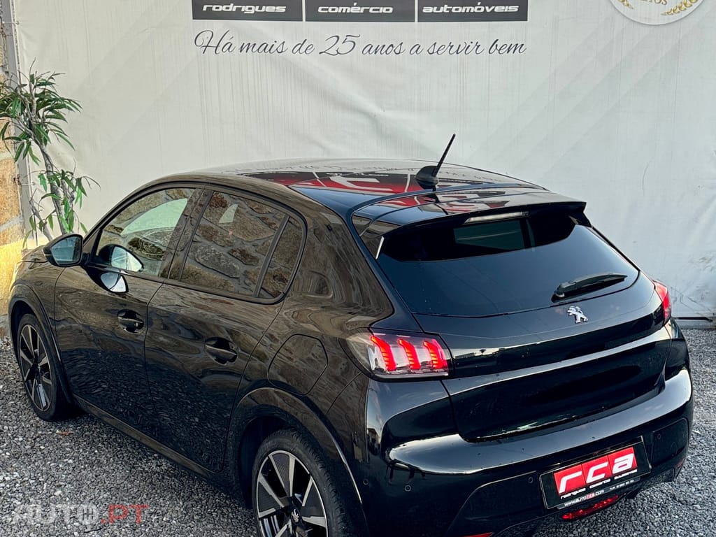 Peugeot E-208 50 kWh GT Line