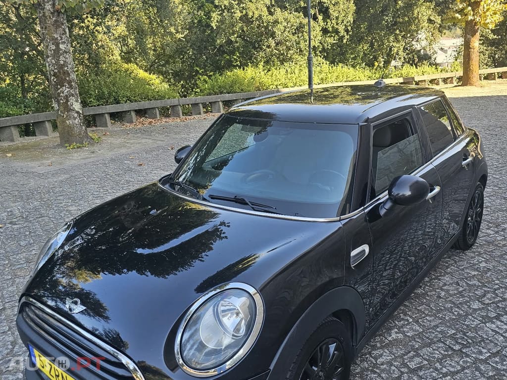 MINI Cooper D