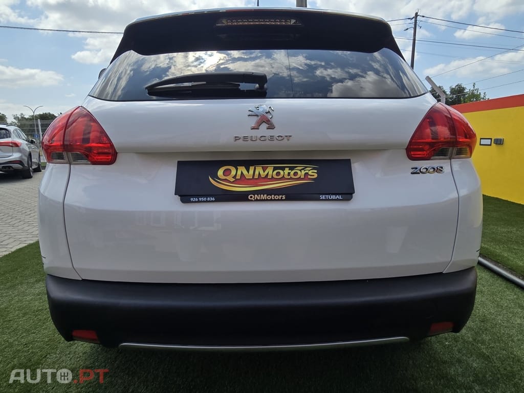 Peugeot 2008 1.2 PureTech Allure