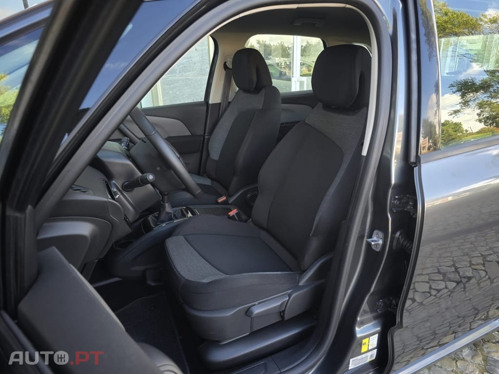 Citroen C4 Picasso 1.6 HDi Attraction