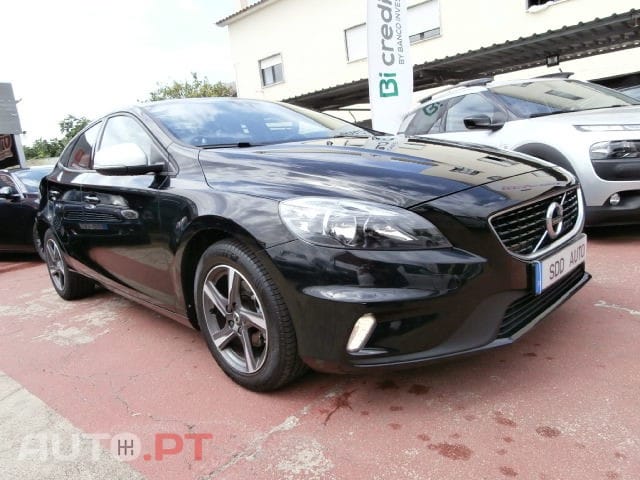 Volvo V40 2.0 D2 R-Design