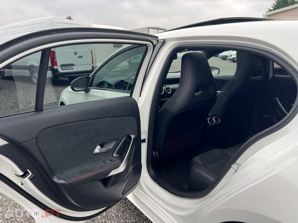 Mercedes-Benz A 250 e AMG Line
