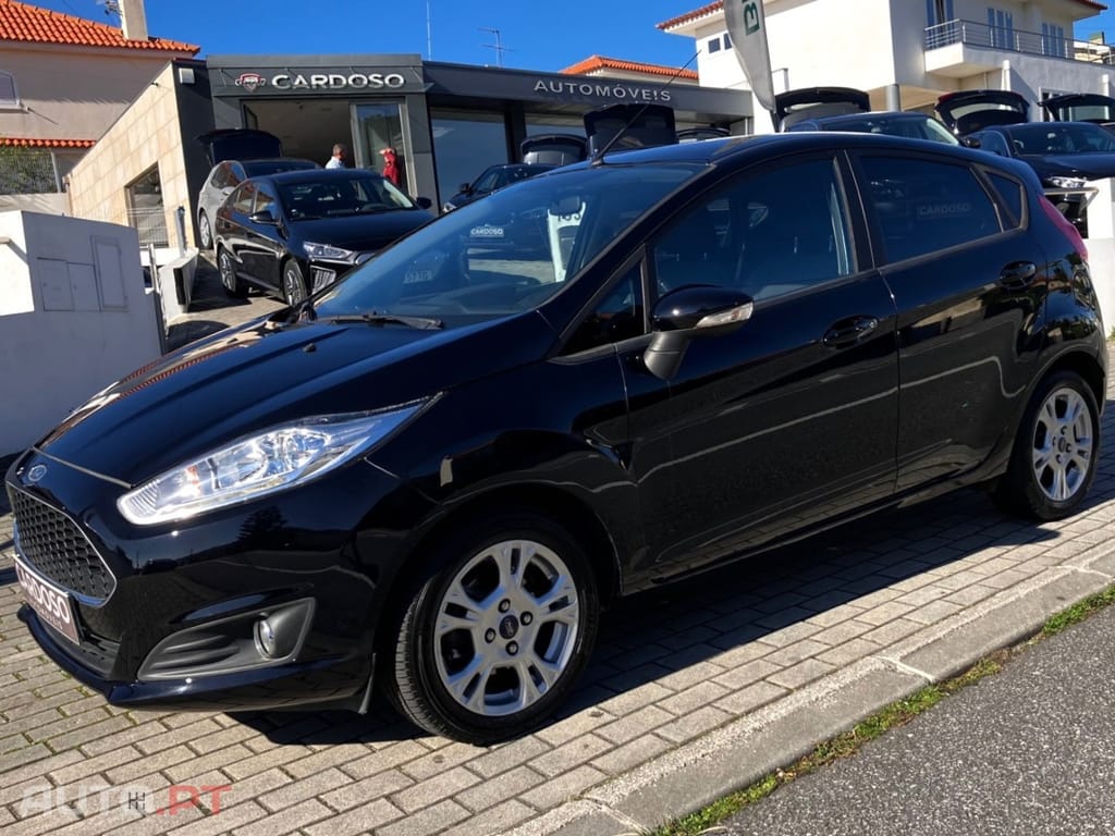 Ford Fiesta 1.0 EcoBoost S&S TITANIUM