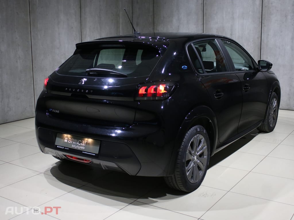 Peugeot E-208 50 kWh Active Pack