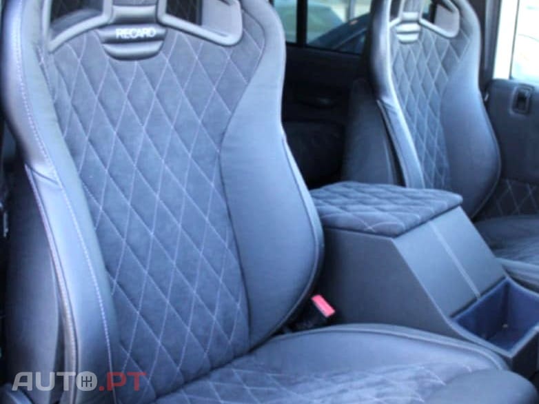 Land Rover Defender 110 2.5 Td5 122 cv 9 Lugares -Peça Rara