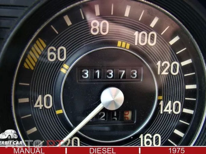 Mercedes-Benz 220 W115 220 D