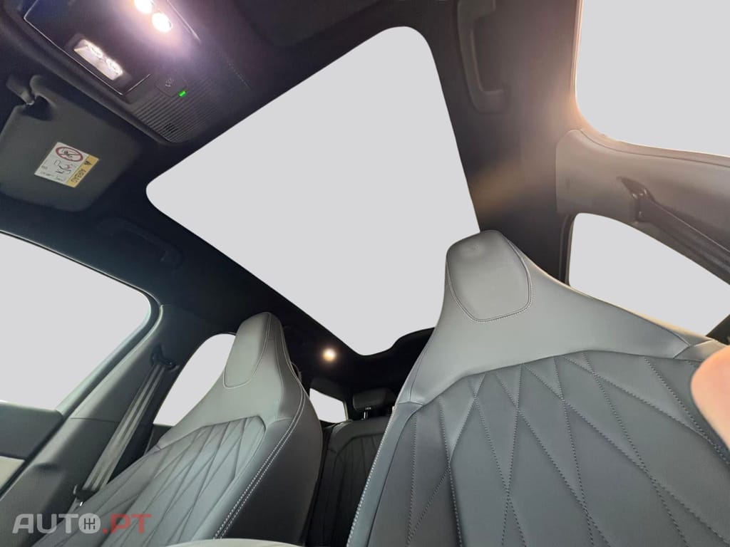 Ford Explorer Premium Extended Range RWD I.V.A DEDUTIVEL 