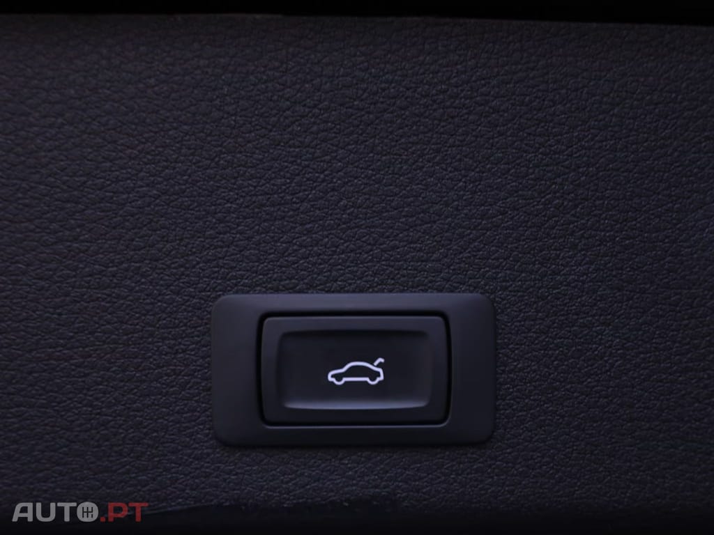 Audi E-Tron 50 Quattro I.V.A DEDUTIVEL