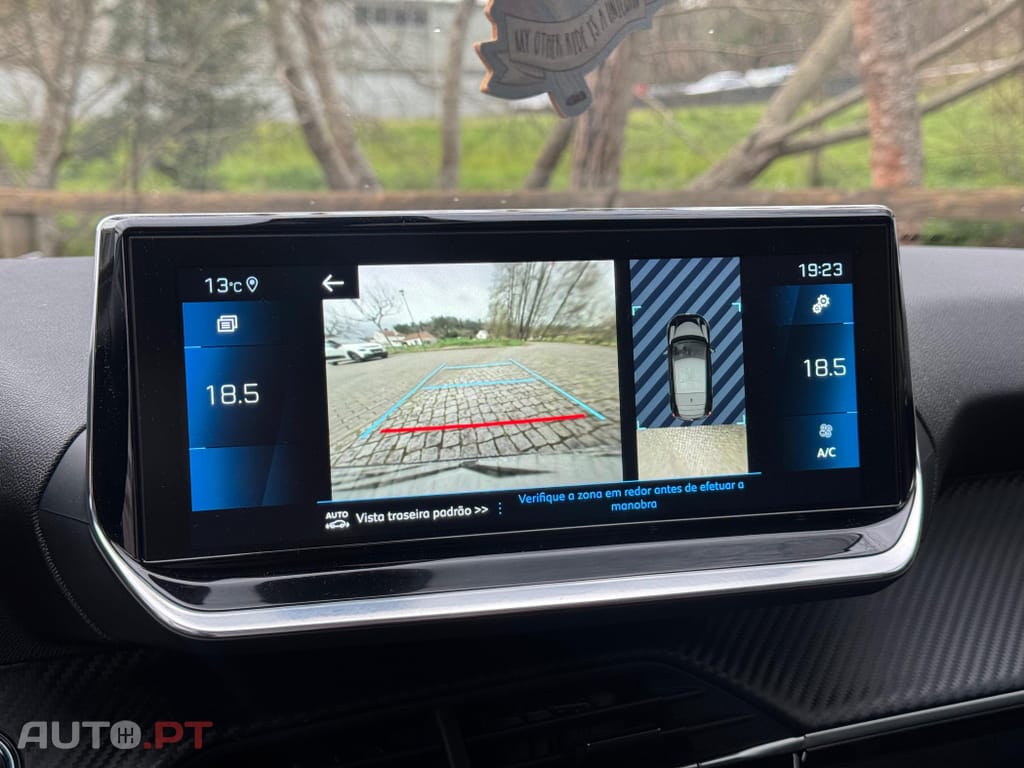 Peugeot 208 1.2 PureTech Allure EAT8