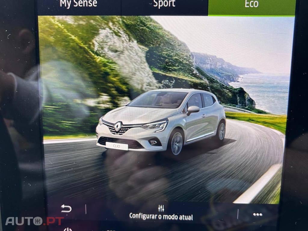 Renault Clio Exclusive 1.0