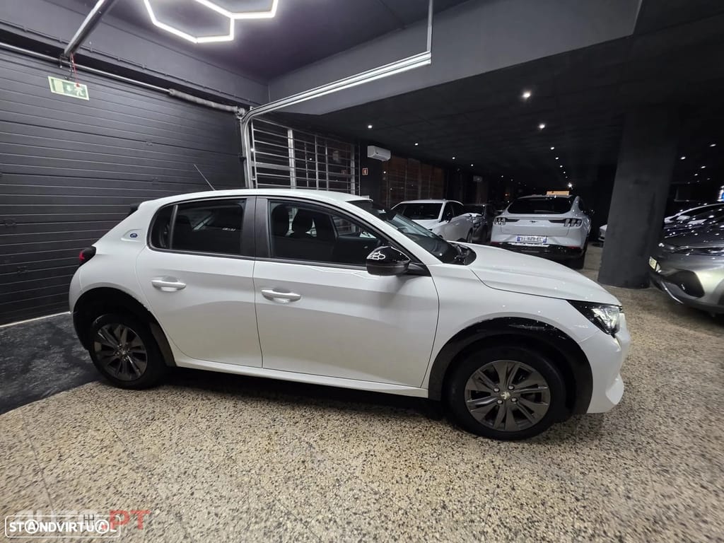 Peugeot E-208 50 kWh Active Pack