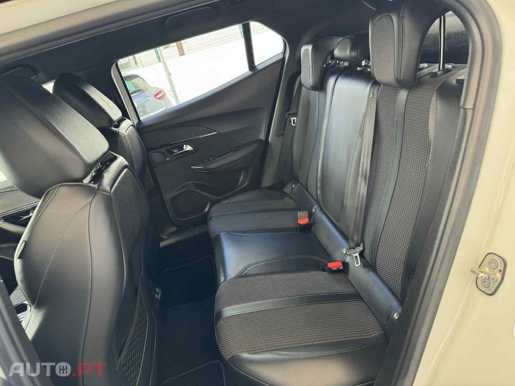 Peugeot 2008 1.2 PureTech GT Line