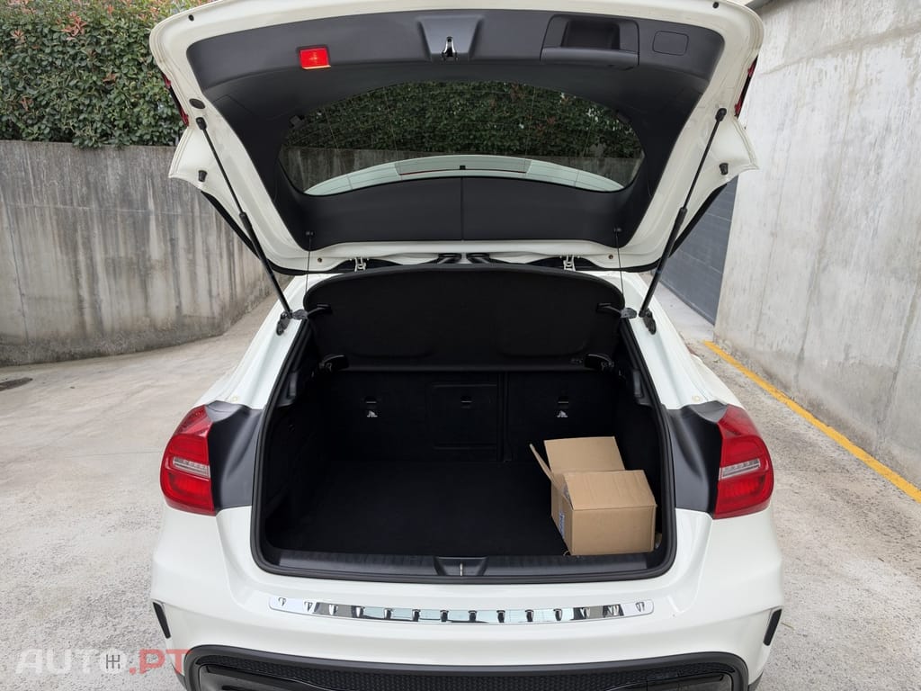 Mercedes-Benz GLA 200 CDi AMG Line