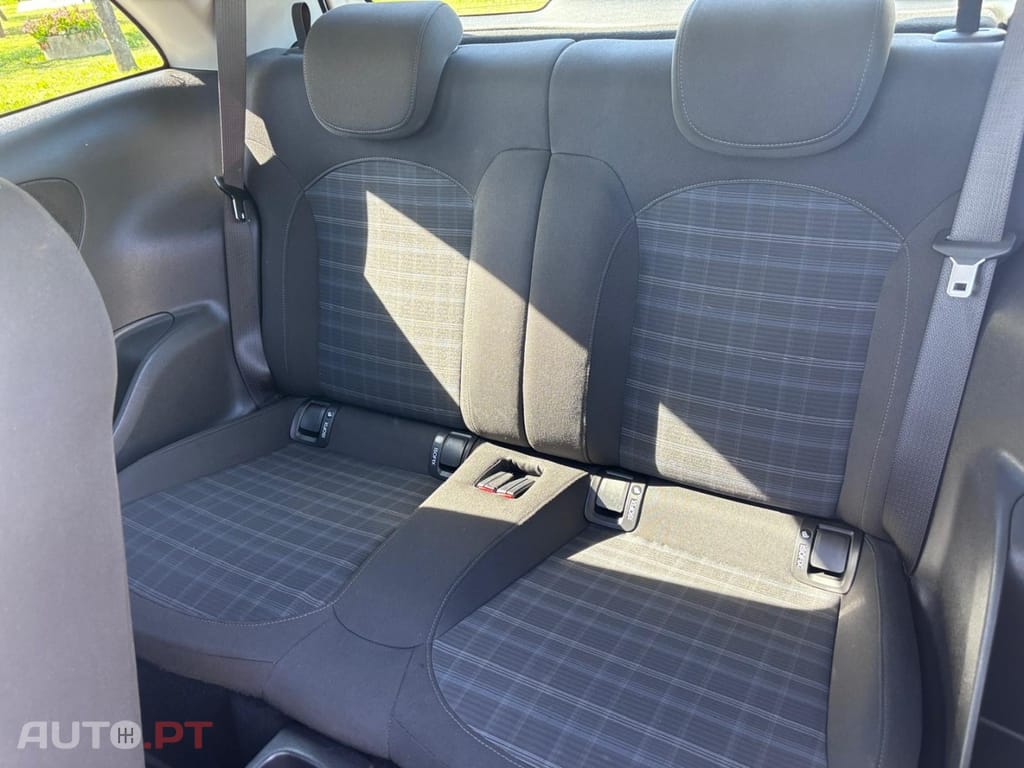 Opel Adam 1.2 Glam
