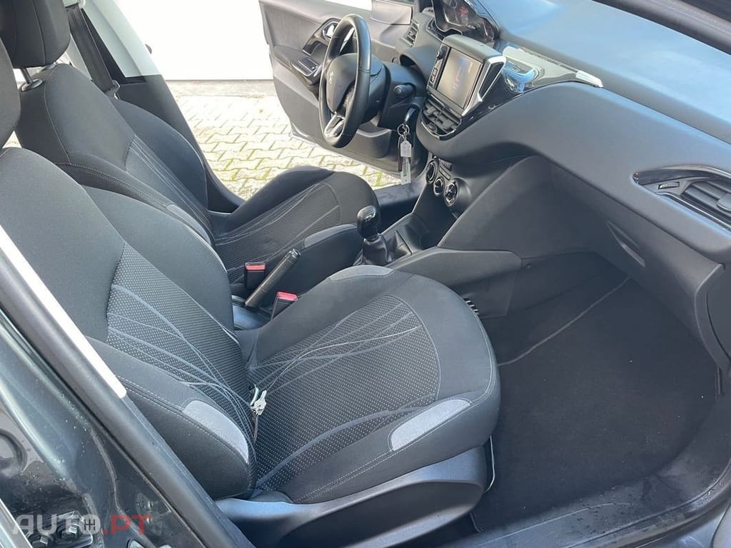 Peugeot 208 1.2 VTi Active