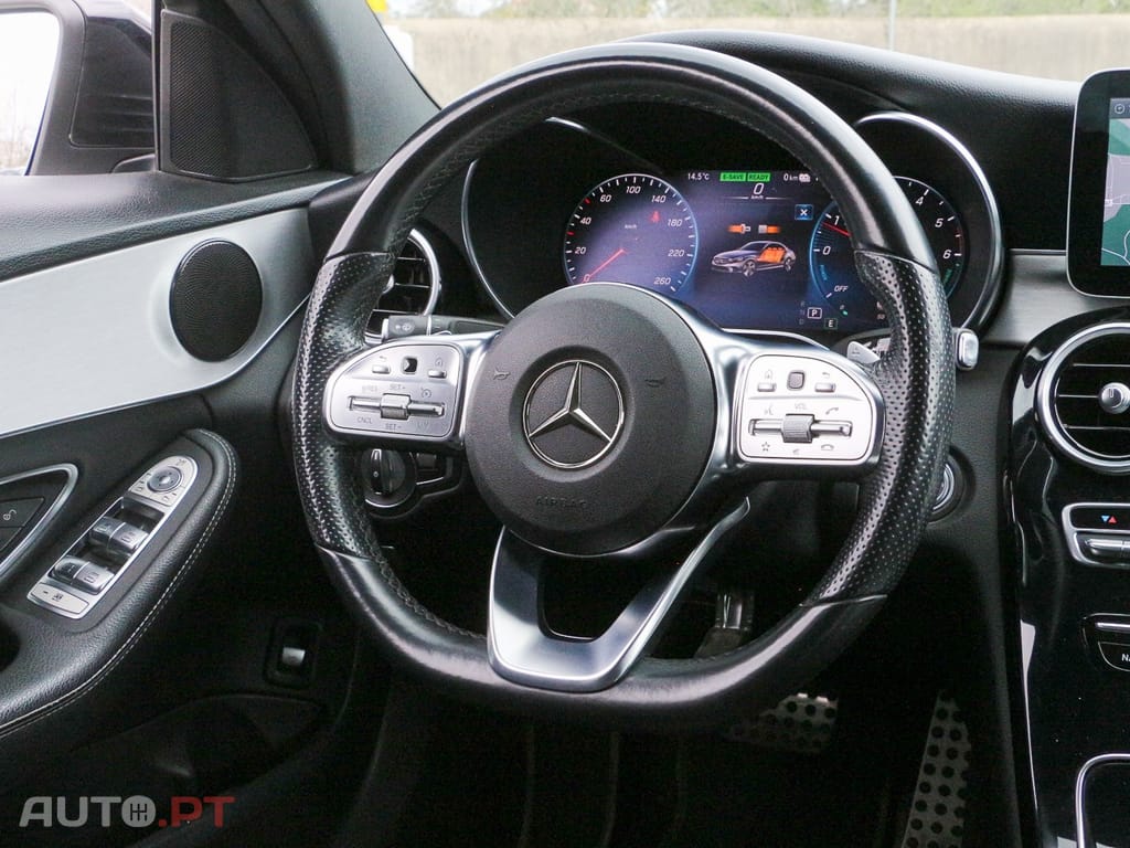 Mercedes-Benz C 300 de AMG Line