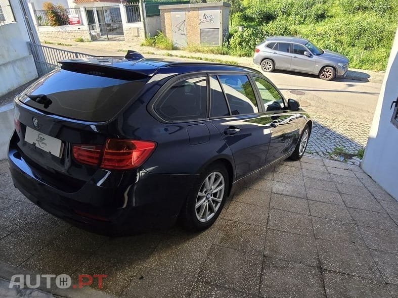 BMW 318 d Touring Blue Performance Luxury Line