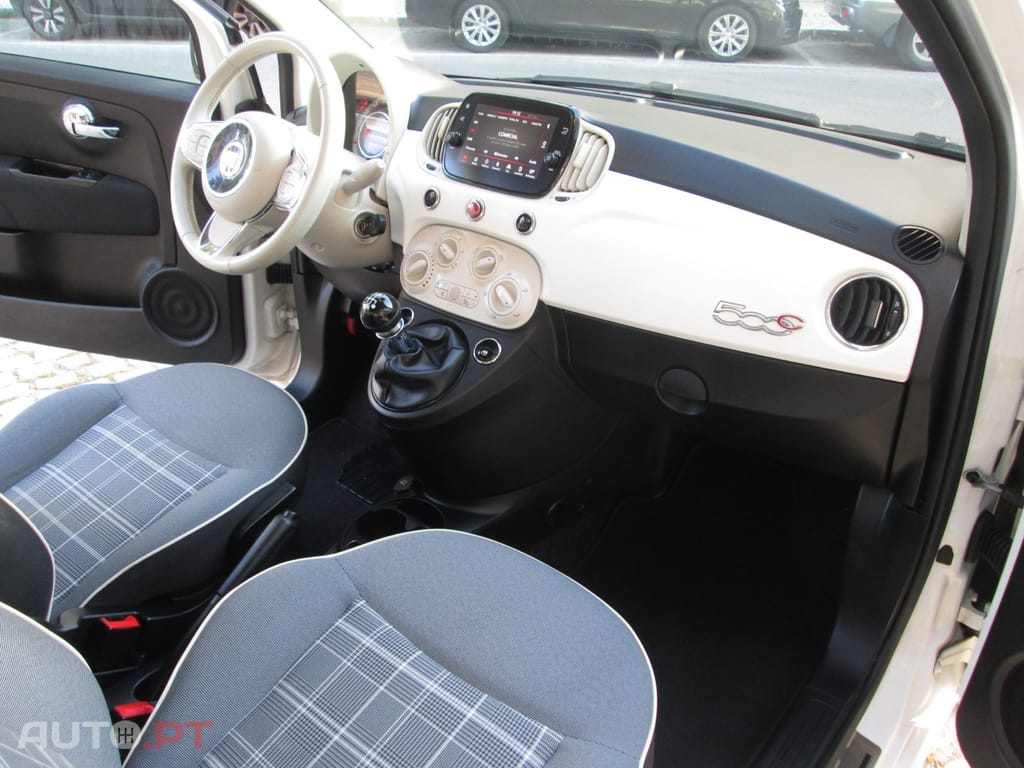 Fiat 500C 1.0 Hybrid (RED)