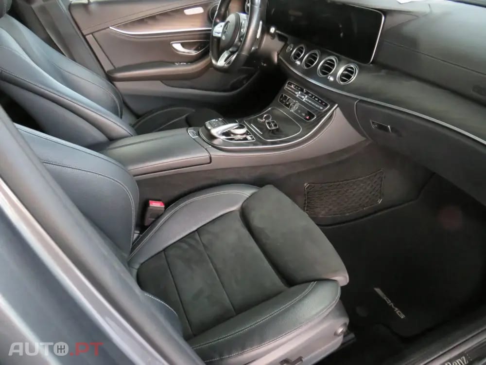 Mercedes-Benz E 300 de AMG Line