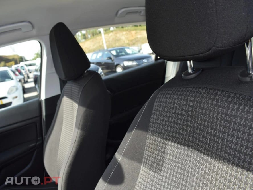 Peugeot 308 1.5 BlueHDi Business Line